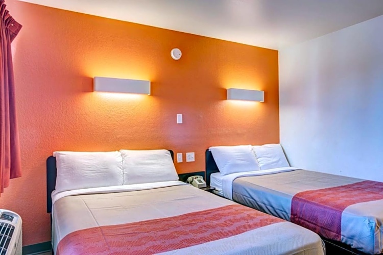 Standard Sextuple room