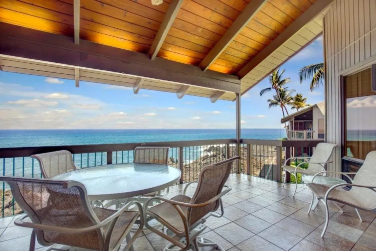 2 Bedrooms Apartment oceanfront