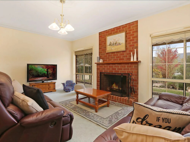 Alpine Mist - Spacious 5 bedroom home