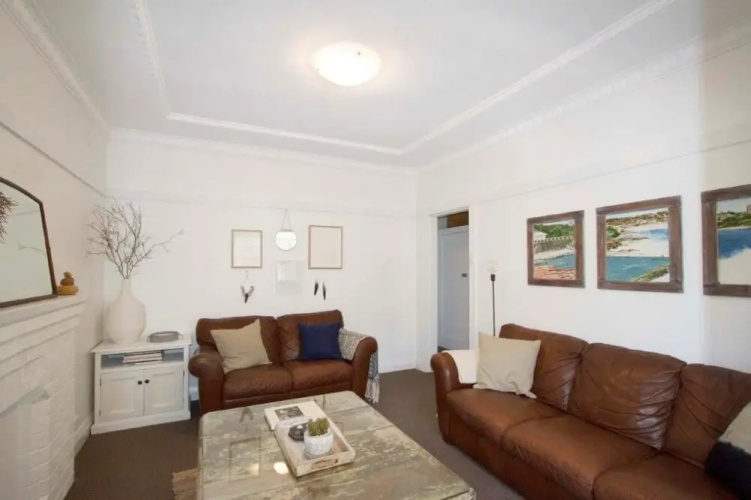 COOGEE GILES (640i)