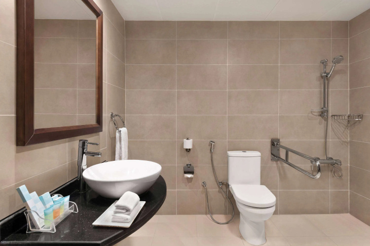 Ramada by Wyndham Dubai Deira photo 10