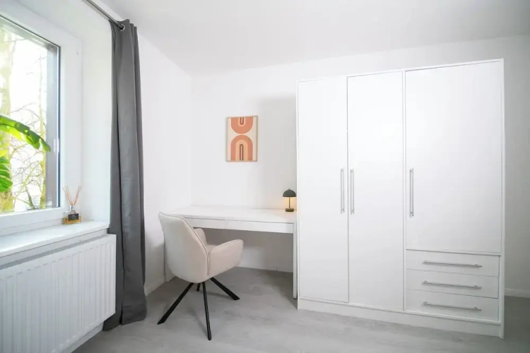 2 Bedrooms Apartment