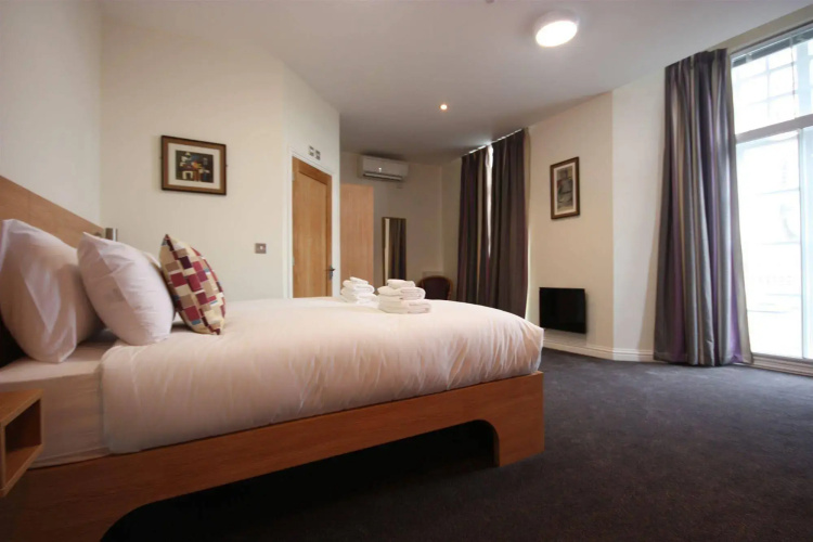 Fox Connaught London ExCeL Hotel