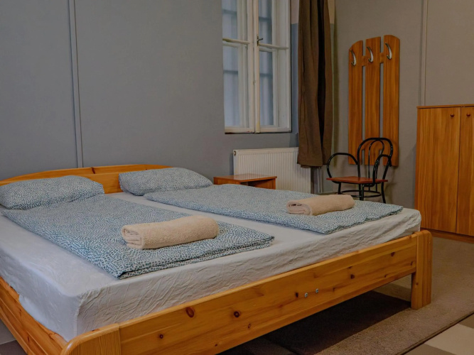 DeeP Guest House