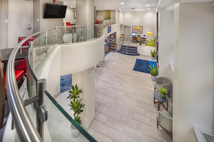 Holiday Inn Express & Suites Atlanta Downtown photo 18