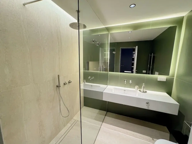 Comfort room