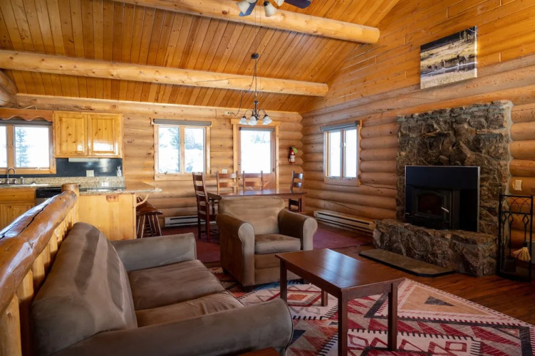 320 Guest Ranch