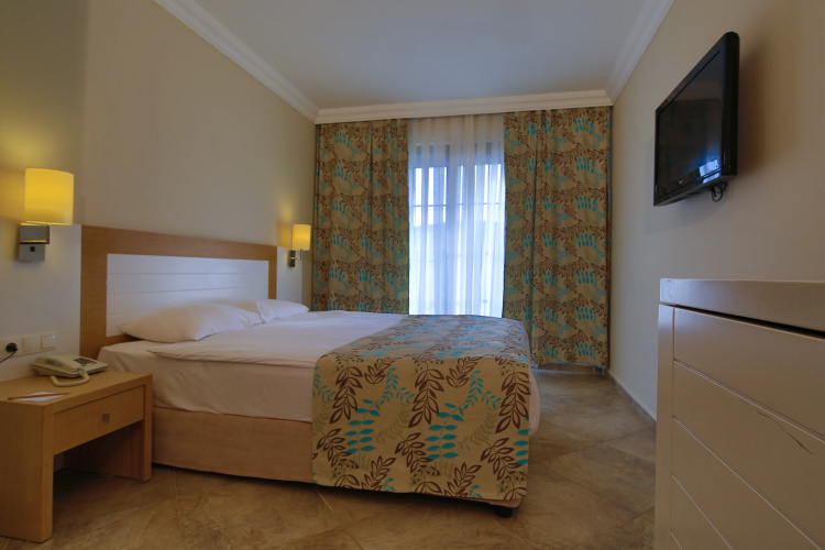 Green Bay Resort & Spa