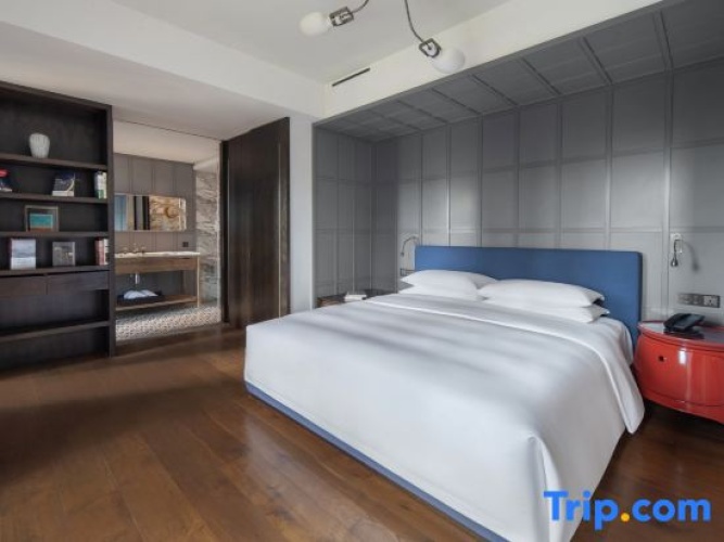 Business Double Suite