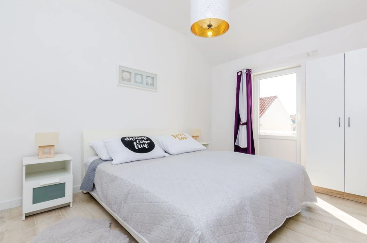 Apartment Sea Shell