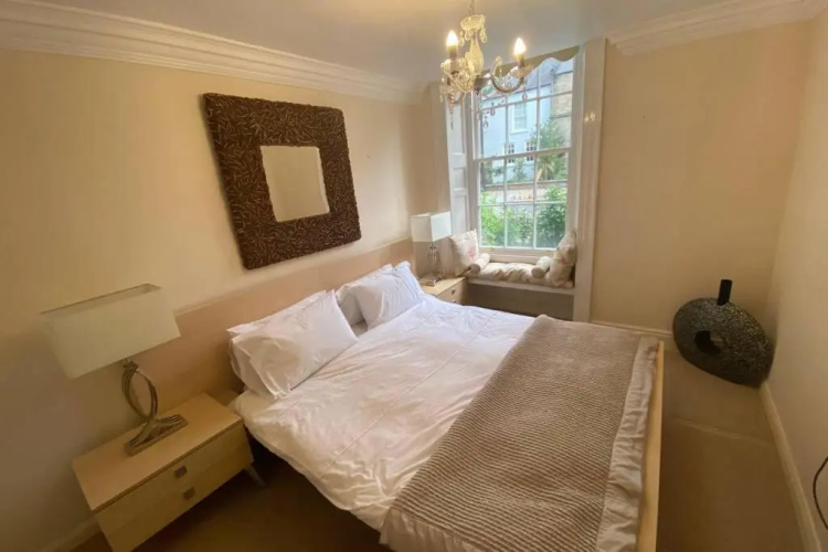 Central Spacious City Apartment