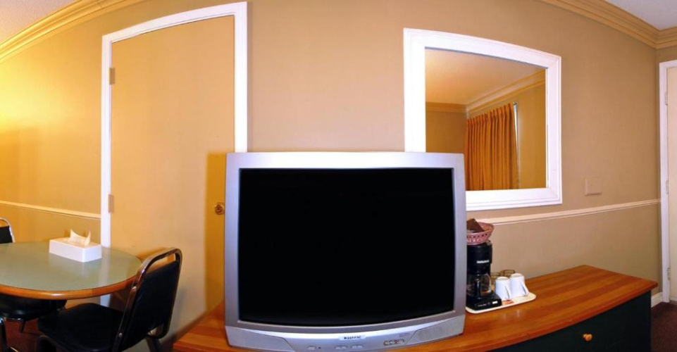 Travelodge by Wyndham Merritt photo 8