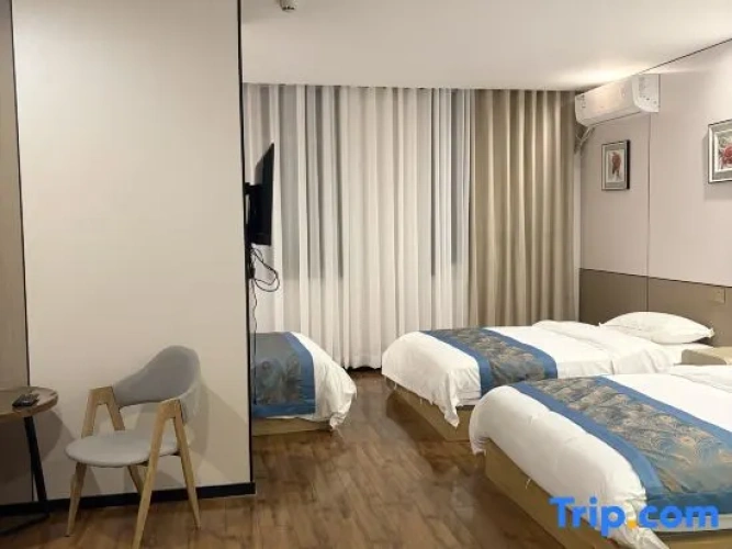Deluxe Triple room