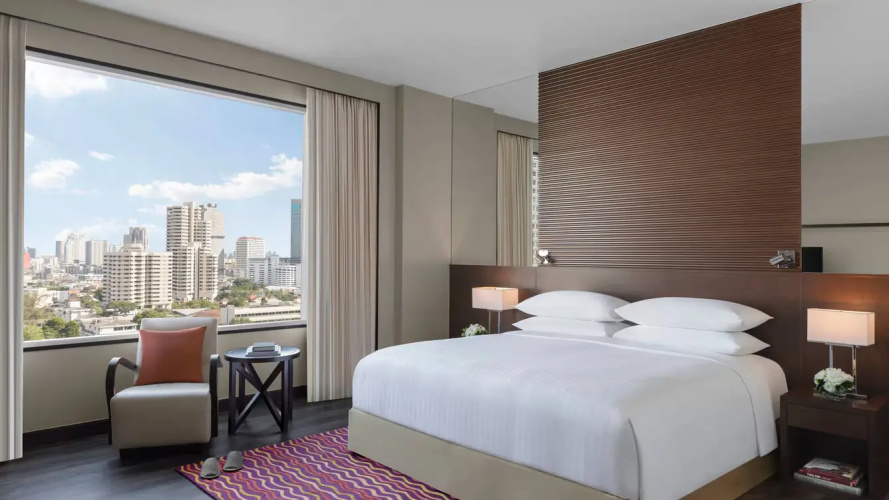 2 Bedrooms Apartment with city view