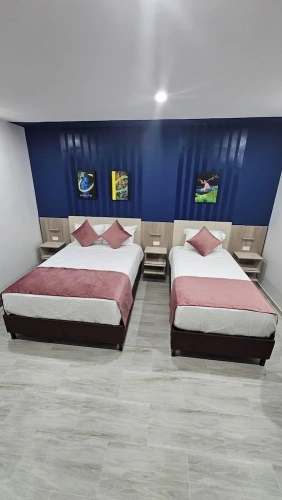 Standard Triple room
