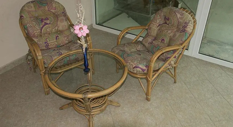 Guest House "Momchil"