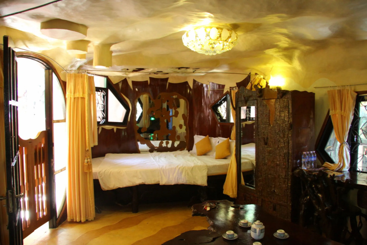 Crazy House