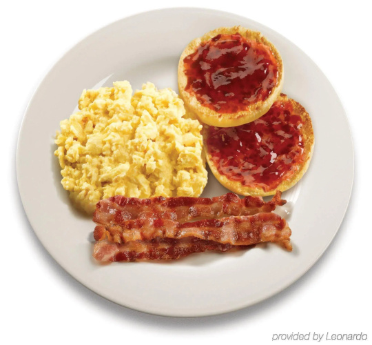 Holiday Inn Express & Suites Bloomington - Normal by IHG