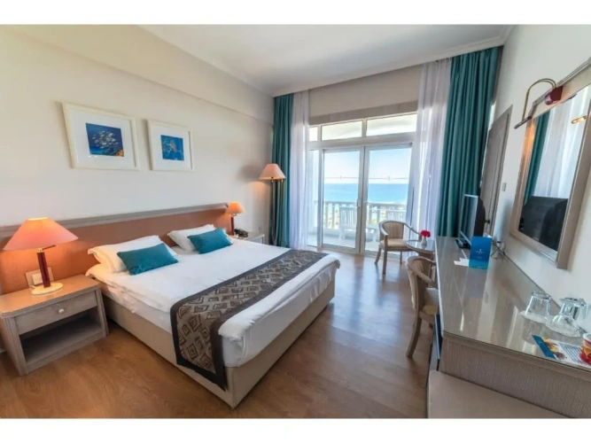Superior Triple Suite
