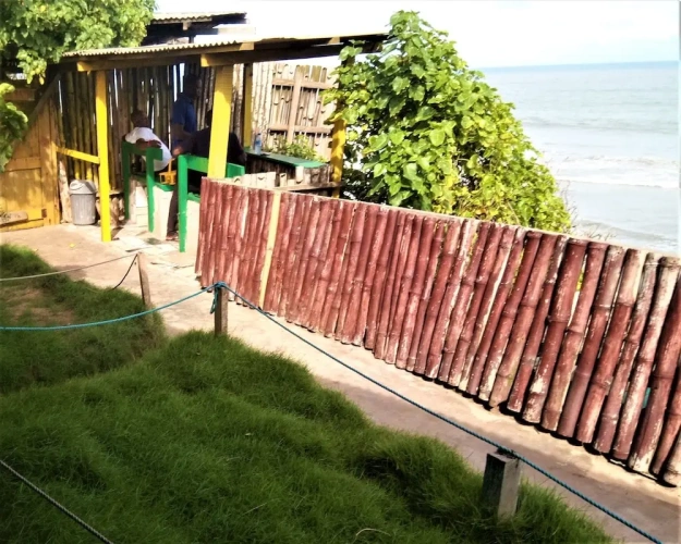 Standard Double room with balcony and beachfront