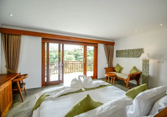Suite with view