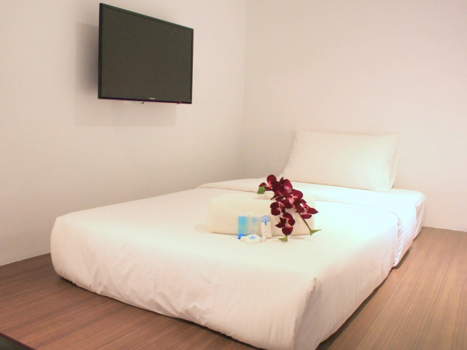 OYO 246 Link Inn (Sanitized Stay)