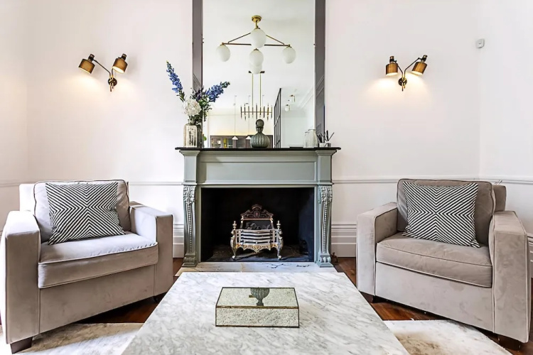 Notting Hill Charm: Central 2-bed Gem