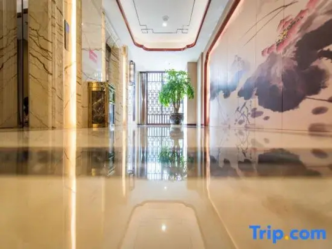 Xinyi Hotel