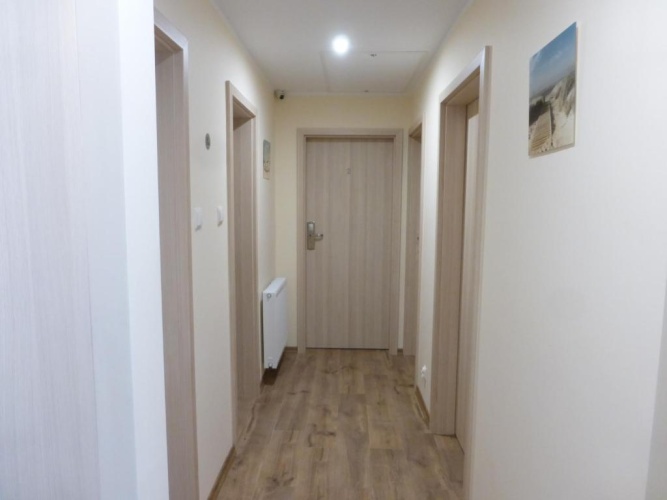4 Bedrooms Apartment