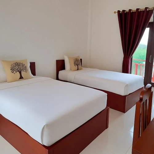 Deluxe Twin room with balcony