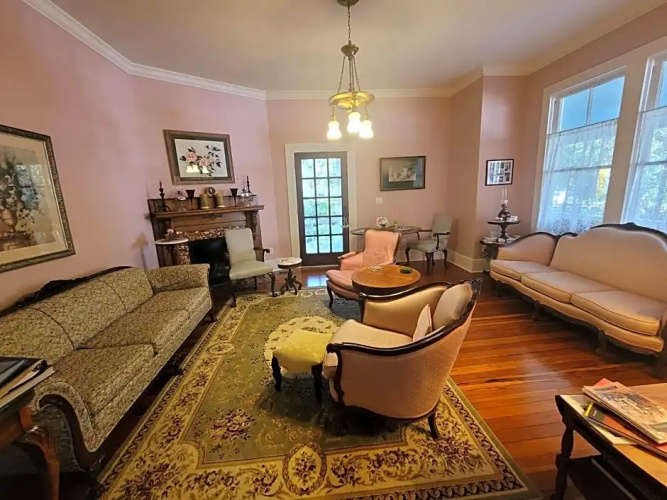 The Camellia Rose Inn