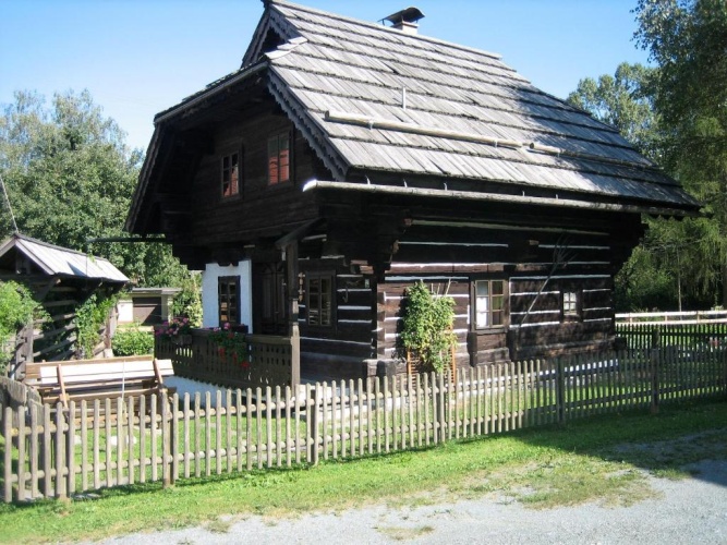 3 Bedrooms Chalet