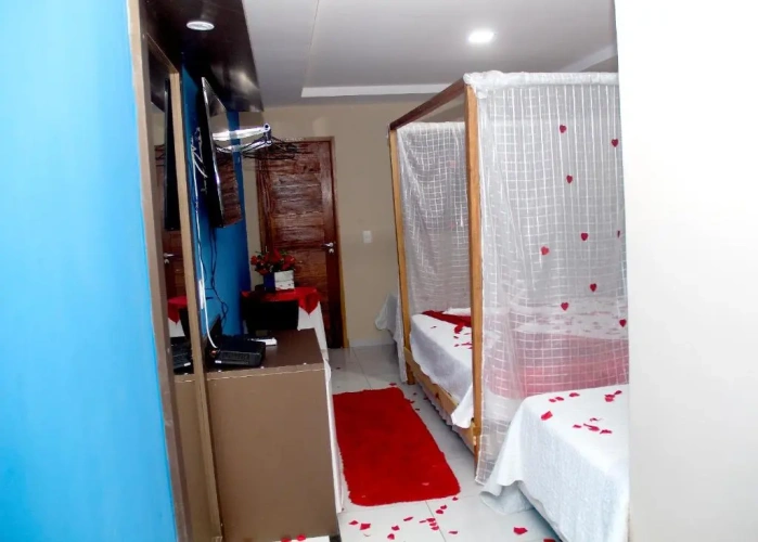 Deluxe Suite