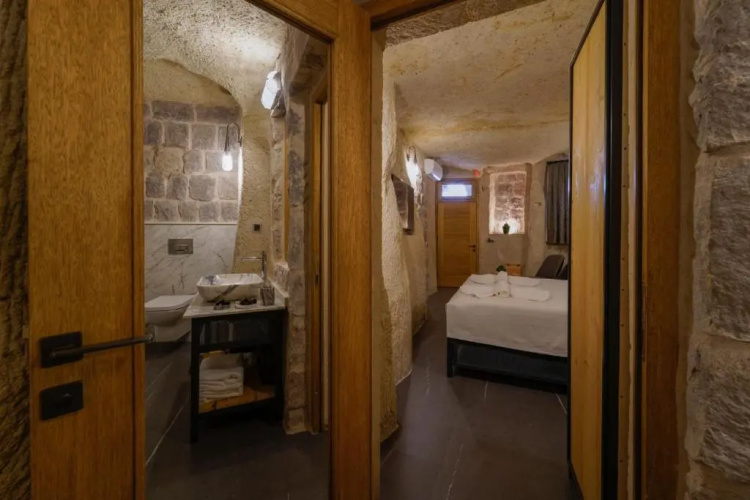The Niche Cave Hotel