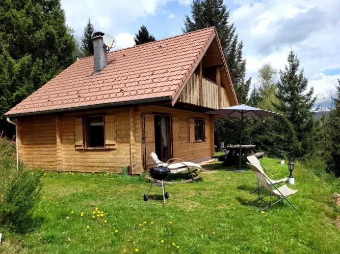 2 Bedrooms Chalet