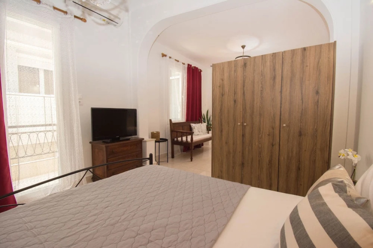 Athina Apartments