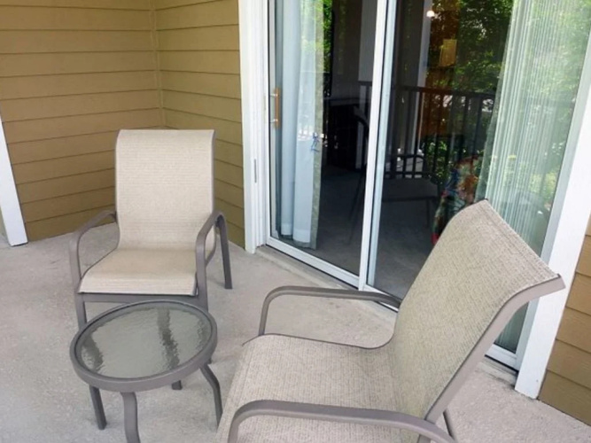 Bahama107b 2 Br condo by RedAwning