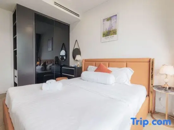 1 Bedroom Apartment with river view