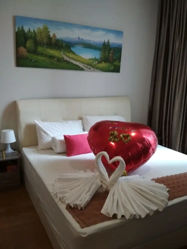 2 Bedrooms Apartment