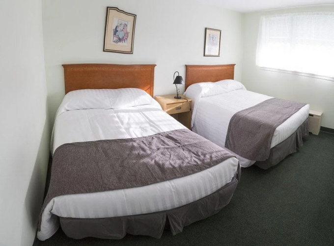 Asessippi Inn