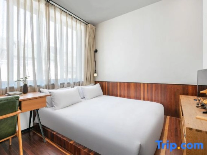 Standard Double room with garden view