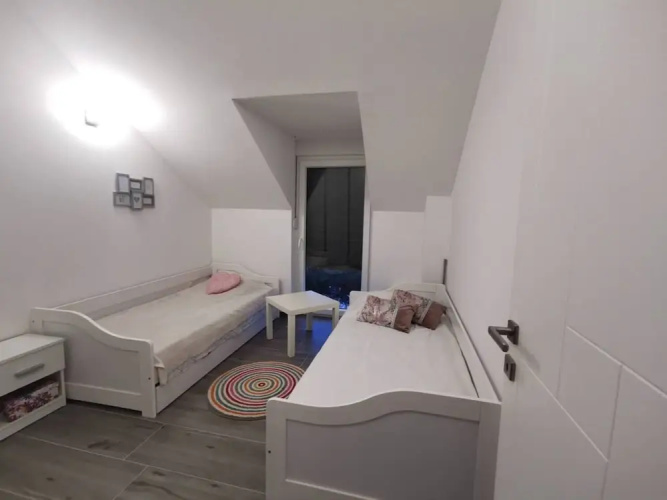 Luxurious 2-bed Appartment in Mandre With Pool