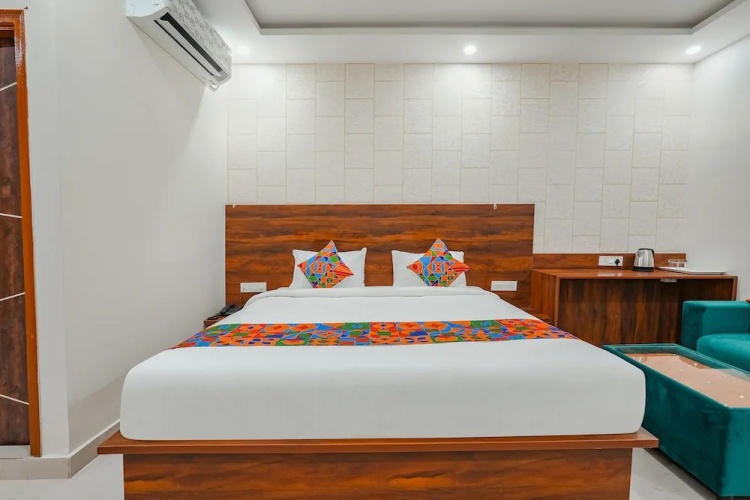 Hotel Zeke Avenue