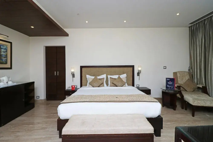 OYO 10273 Ryan Residency