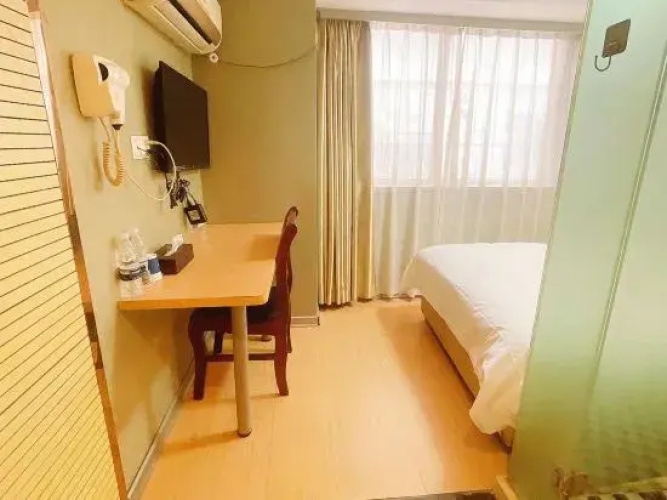 Light Stay Hotel - Xiaozhu (Shanghai Chuansha Branch)