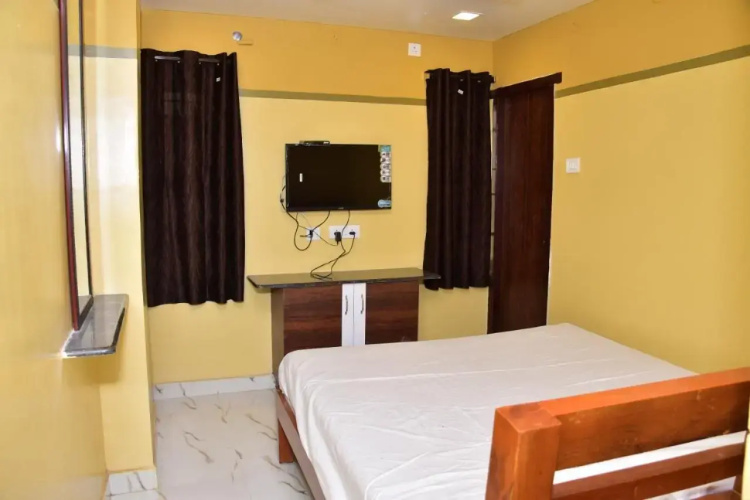 Chandra Royal Residency