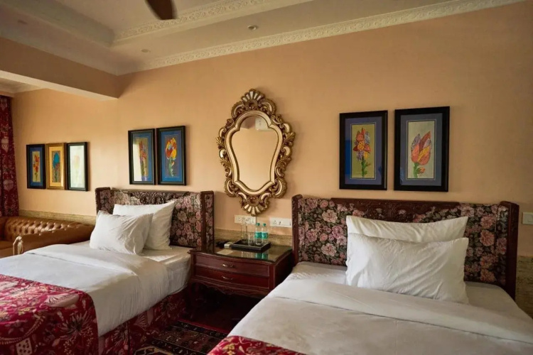 Mayfair Manor Alibag
