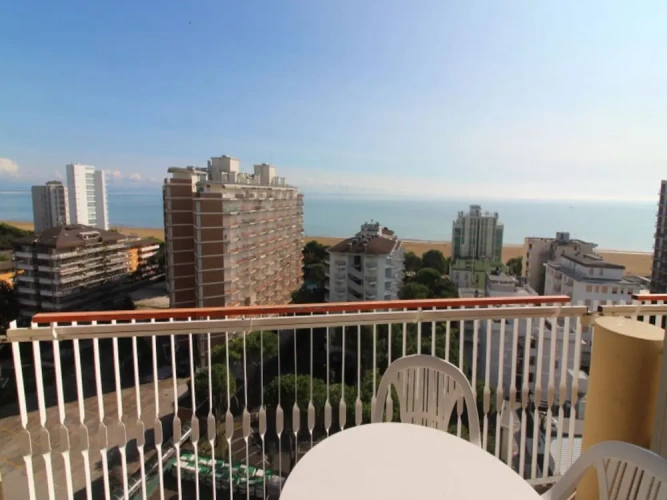 1 Bedroom Apartment with balcony and with ocean view