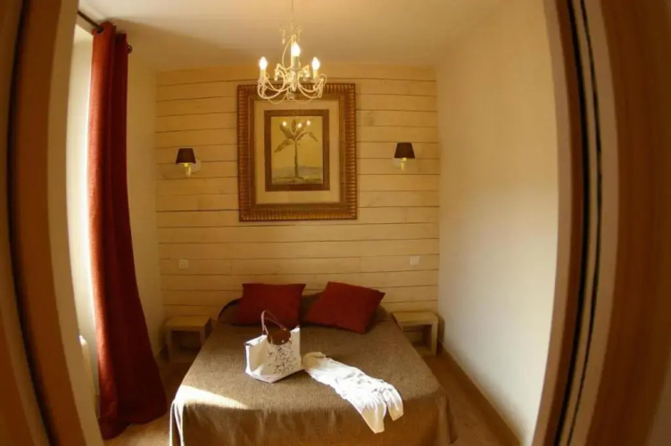 Logis Hotel Le Cheval Noir