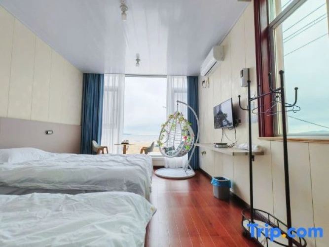Standard Twin room with sea view
